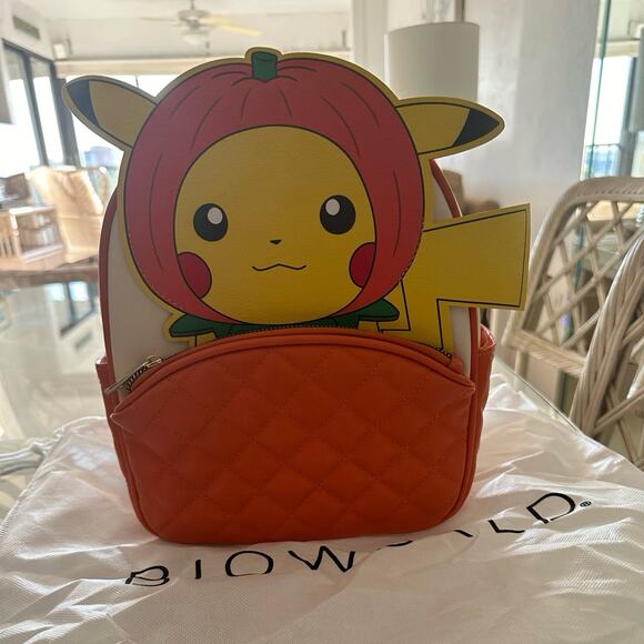 Bio world pikachu pumkin Backpack main image 5